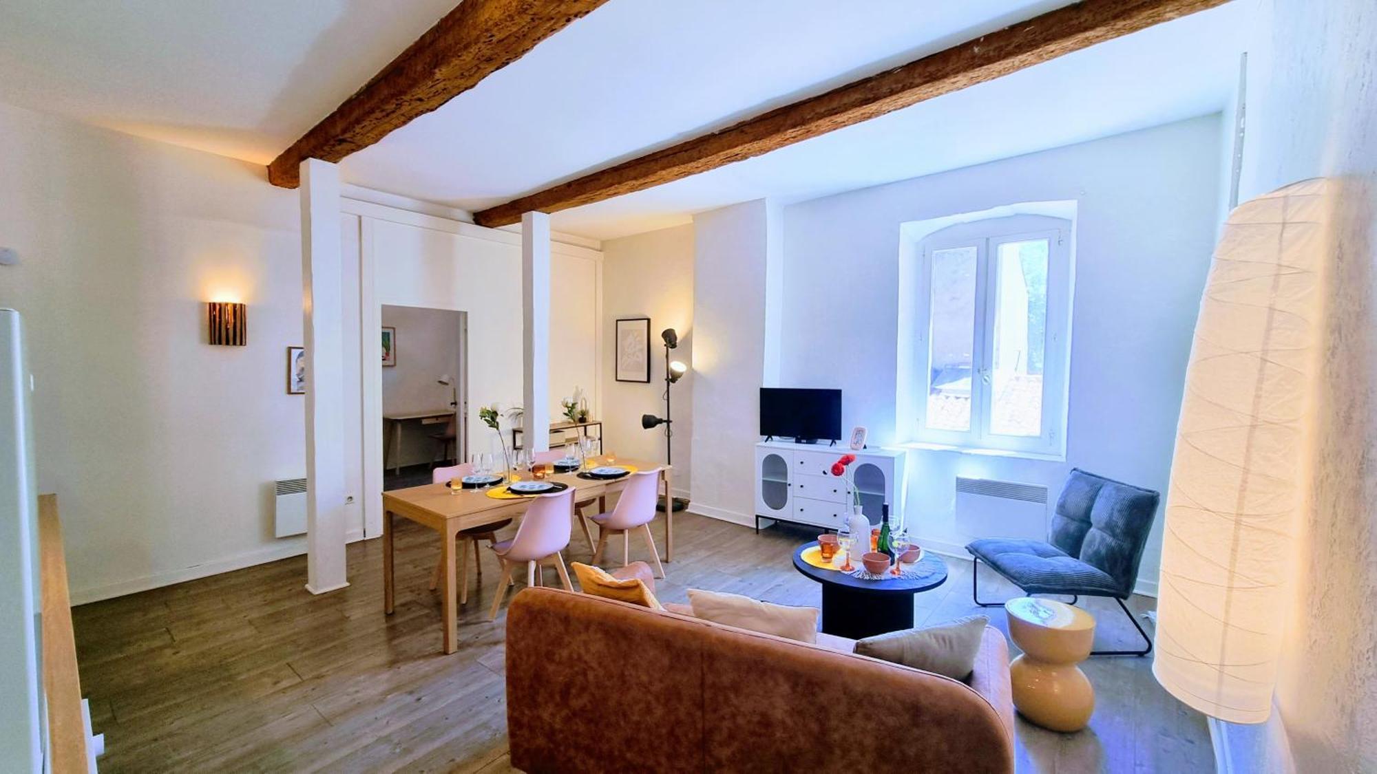 Apartment Le Portes A Cote Des Halles Entierement Renove Sete
